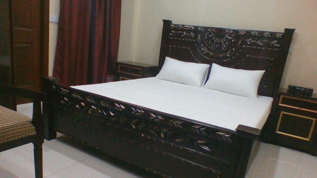 Red Roof Hotel Sahiwal Εξωτερικό φωτογραφία